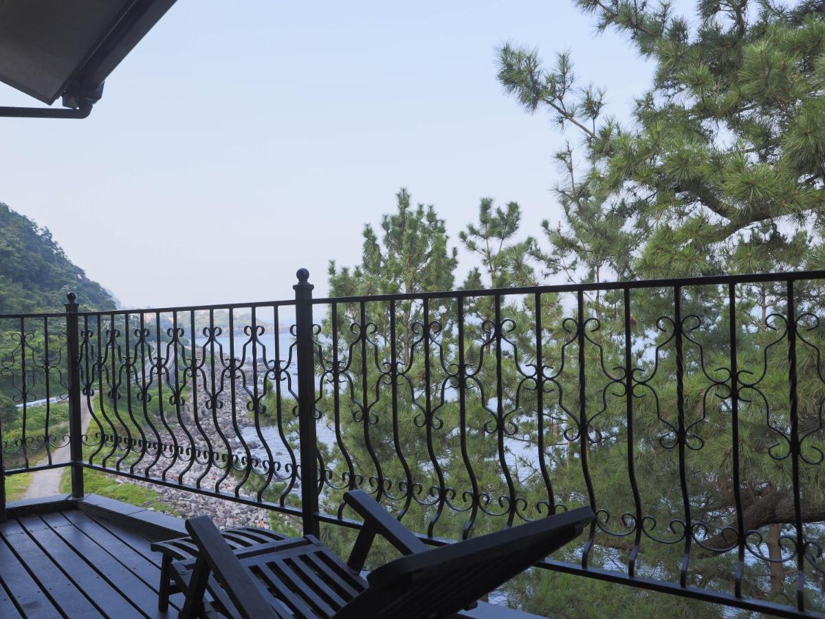 Isana Resort Ито Екстериор снимка